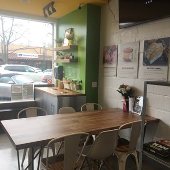 Mr. Green Bubble - Cute seating area.. - Bubble Tea Near Me - Walnut Creek, California Mr. Green Bubble - Cute seating area.. - Bubble Tea Near Me - Walnut Creek, California