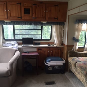 Longview North / Mount St Helens KOA - Livingeoom - RV Parks Near Me - Castle Rock, Washington Longview North / Mount St Helens KOA - Livingeoom - RV Parks Near Me - Castle Rock, Washington