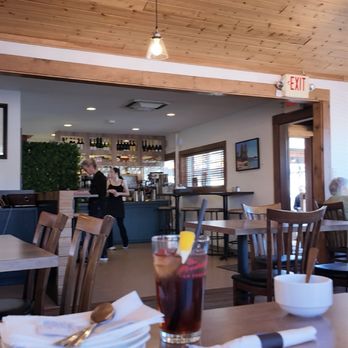 Float 30 - Indoor dining - Fish & Chips Near Me - Port Moody, British Columbia