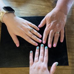 Dip powder nails
