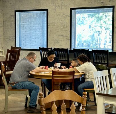 Christ Cutz BBQ by null