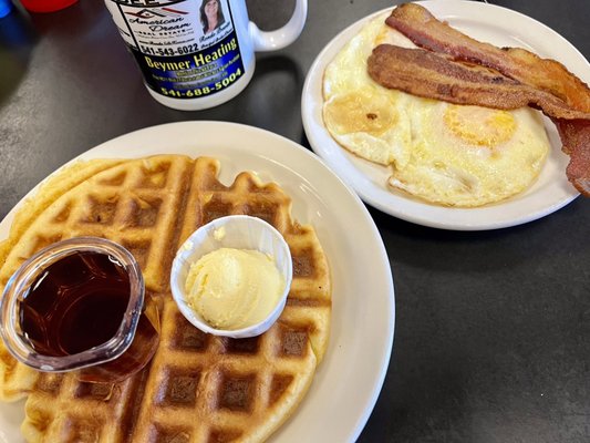 Busy Bee Café by null