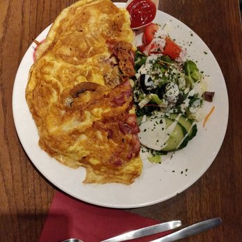 The Pancake Bakery - Omelette with bacon, cheese and mushrooms. - Pancakes Near Me - Amsterdam, New Hampshire The Pancake Bakery - Omelette with bacon, cheese and mushrooms. - Pancakes Near Me - Amsterdam, New Hampshire
