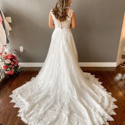 Elizabeth Scott Bridal