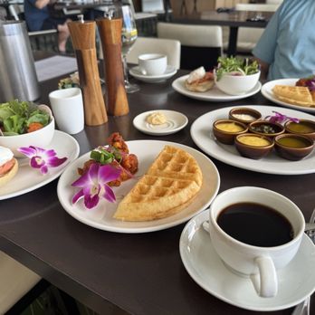 Solera - Chicken and Waffles, and Salmon Benedict. - Lounges Near Me - Honolulu, Hawaii Solera - Chicken and Waffles, and Salmon Benedict. - Lounges Near Me - Honolulu, Hawaii