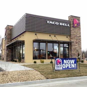 Taco Bell - Restaurant Exterior - Fast Food Near Me - Olathe, Kansas