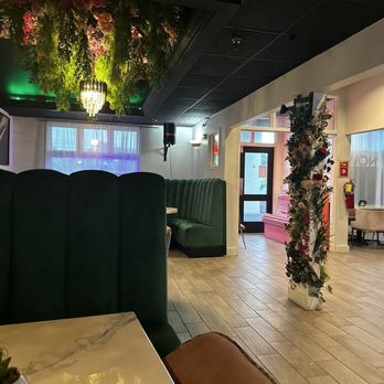 Juci Jerk Marietta - Nice decor - Caribbean Near Me - Marietta, Georgia