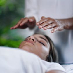 Rae Can- Wellness Coach & Reiki Practitioner