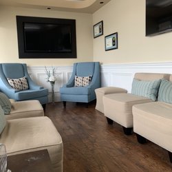 Artistic Smiles Dentistry - Waiting Area