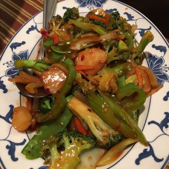 New Peking Restaurant - Garlic Broccoli - Chinese Near Me - Denver, Colorado New Peking Restaurant - Garlic Broccoli - Chinese Near Me - Denver, Colorado