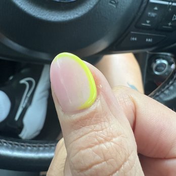 Diamond Nails & Spa - Left over pain in the pink - Nail Salons Near Me - Beaverton, Oregon