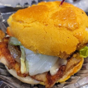 Hong Kong Cafe - Chicken BoLo Burger - Hong Kong Style Cafe Near Me - Walnut, California
