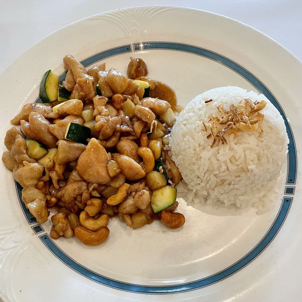 Yangon - Cashew Chicken - Chinese Near Me - Burlingame, California Yangon - Cashew Chicken - Chinese Near Me - Burlingame, California