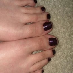 Did not put things between my nails so the paint smeared and looks terrible Did not put things between my nails so the paint smeared and looks terrible