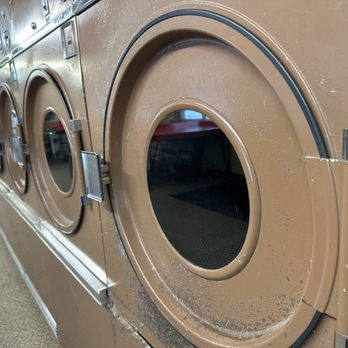 Timbertown Laundromat - The oldest functioning dryers this washer has even seen! - Laundromat Near Me - Lewiston, Michigan