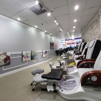 Nail Envy Plus - Nail Salons Near Me - Bayside, New York