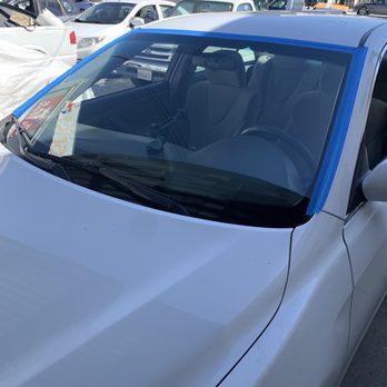Daniel's Auto Glass - Windshield replaced - Auto Glass Services Near Me - Fullerton, California