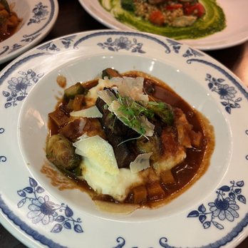 Petterinos - American Near Me - Chicago, Illinois