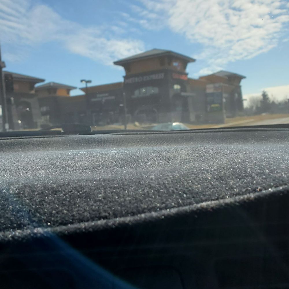 Metro Express Car Wash - Corner intersection. - Car Wash Near Me - Meridian, Idaho Metro Express Car Wash - Corner intersection. - Car Wash Near Me - Meridian, Idaho