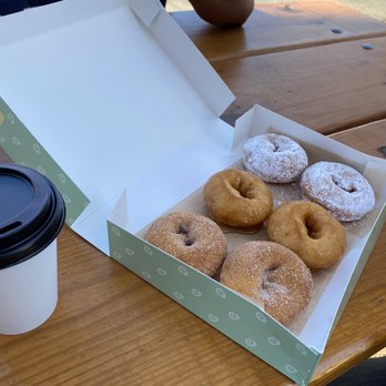 Reigning Doughnuts - Donuts Near Me - Charlotte, North Carolina Reigning Doughnuts - Donuts Near Me - Charlotte, North Carolina