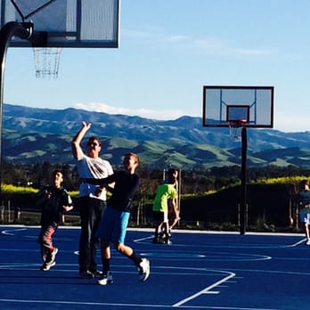 Cayetano Community Park - Basketball Courts Near Me - Livermore, California