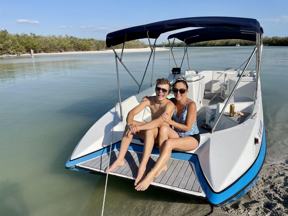 The Nauti Skipper Tours Logo