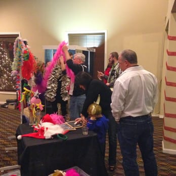 Showtime Photobooth - Let us help spice things up at your next party.  Thank you 745-CASH - Photography Stores & Services Near Me - Memphis, Tennessee