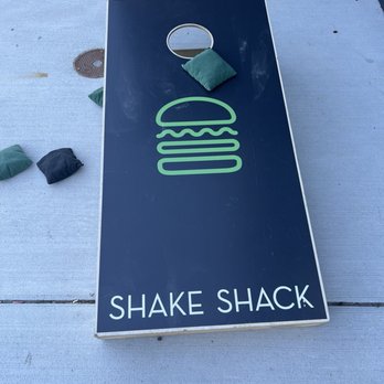 Shake Shack Des Peres - Burgers Near Me - Saint Louis, Missouri Shake Shack Des Peres - Burgers Near Me - Saint Louis, Missouri