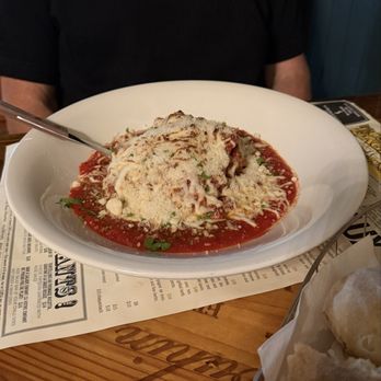 L'Usine de Spaghetti - Lasagna - Italian Near Me - Montreal, Quebec L'Usine de Spaghetti - Lasagna - Italian Near Me - Montreal, Quebec