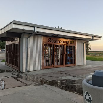 BUTTONWILLOW - Updated January 2025 - 122 Photos &amp; 49 Reviews - I 