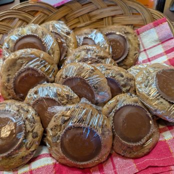 Bellalukes - Homemade Cookies - Hot Dogs Near Me - Lake Zurich, Illinois