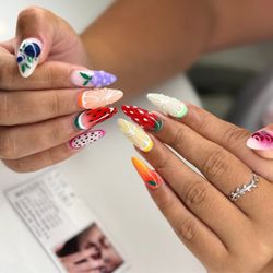 Nail Studio