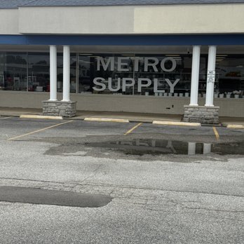 Metro Equipment & Supply - Window Sign - Wholesale Stores Near Me - Godfrey, Illinois Metro Equipment & Supply - Window Sign - Wholesale Stores Near Me - Godfrey, Illinois