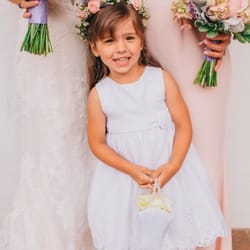 Nirvana Flowers And Gifts - Beautiful bouquets and Flower Girl hair accessory by Nirvana Flowers