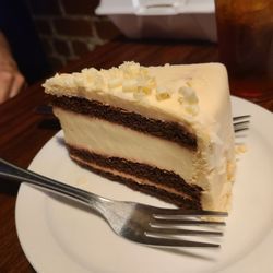 Rialto - Heavenly red velvet cheesecake with pure cocoa