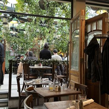 Juliette Restaurant - Bars Near Me - Brooklyn, New York Juliette Restaurant - Bars Near Me - Brooklyn, New York