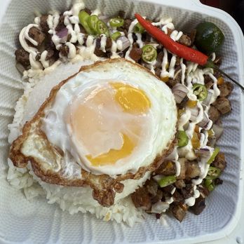 Kaon Ta - Pork Sisig - Food Trucks Near Me - Maui, Hawaii