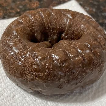 Donut Palace STL - Chocolate cake - Donuts Near Me - Sunset Hills, Missouri
