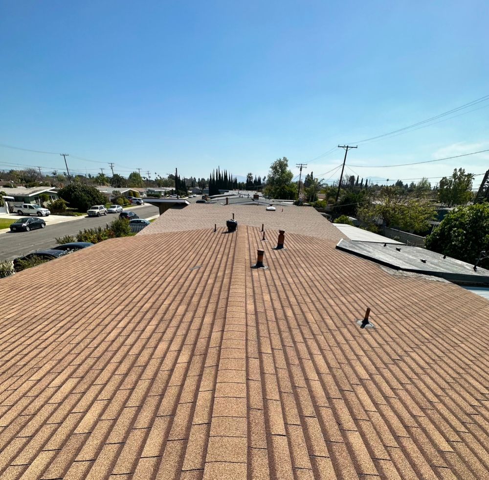 Slide of Raymundo Perez Roofing