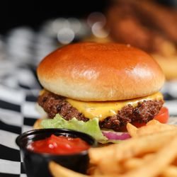 The Well Comedy Club - Cheeseburger & Fries