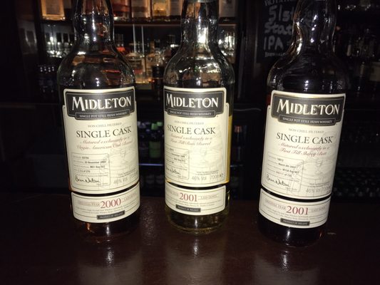 Bowe's Lounge Bar by null