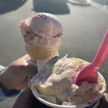 Baskin-Robbins - Ice Cream & Frozen Yogurt Near Me - Lake Forest, California