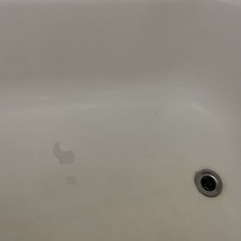HomeTowne Studios Denver, PA - Peeling bathtub - Hotels Near Me - Denver, Pennsylvania HomeTowne Studios Denver, PA - Peeling bathtub - Hotels Near Me - Denver, Pennsylvania