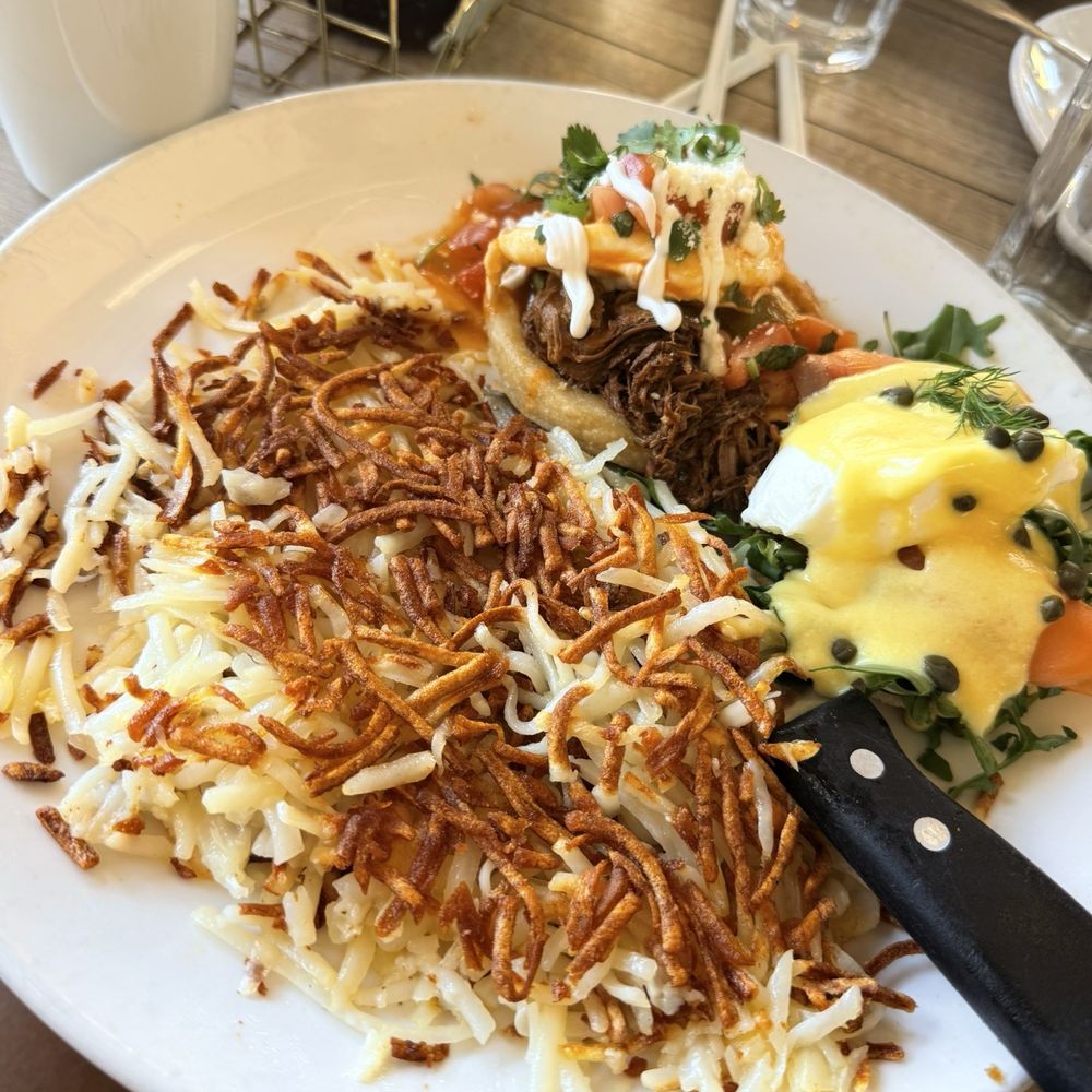 Sope Benedict & Smoked Salmon Benedict Sope Benedict & Smoked Salmon Benedict