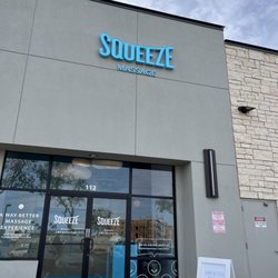 Squeeze Massage - Next to Kohler in a strip mall, parking in back!