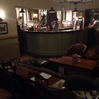 Crown Hotel - Hotels Near Me - Chertsey, SRY Crown Hotel - Hotels Near Me - Chertsey, SRY