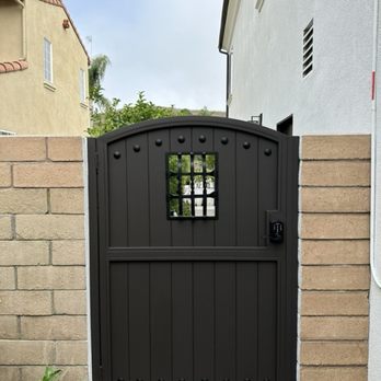 OC Local Garage Door & Gate - Garage Door Services Near Me - Costa Mesa, California OC Local Garage Door & Gate - Garage Door Services Near Me - Costa Mesa, California