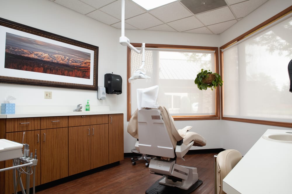 DAVID W CASAGRANDE, DDS MS RIVER VALLEY ADVANCED DENTAL 2105