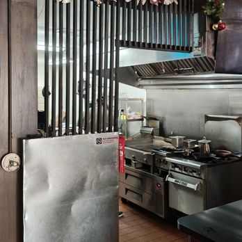 Altered State - View towards the kitchen preparation area - Coffee & Tea Near Me - San Diego, California