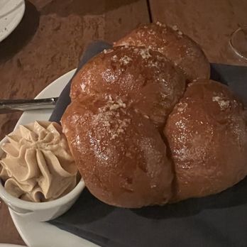 Hippo - Hippo Rolls - American Near Me - Los Angeles, California Hippo - Hippo Rolls - American Near Me - Los Angeles, California